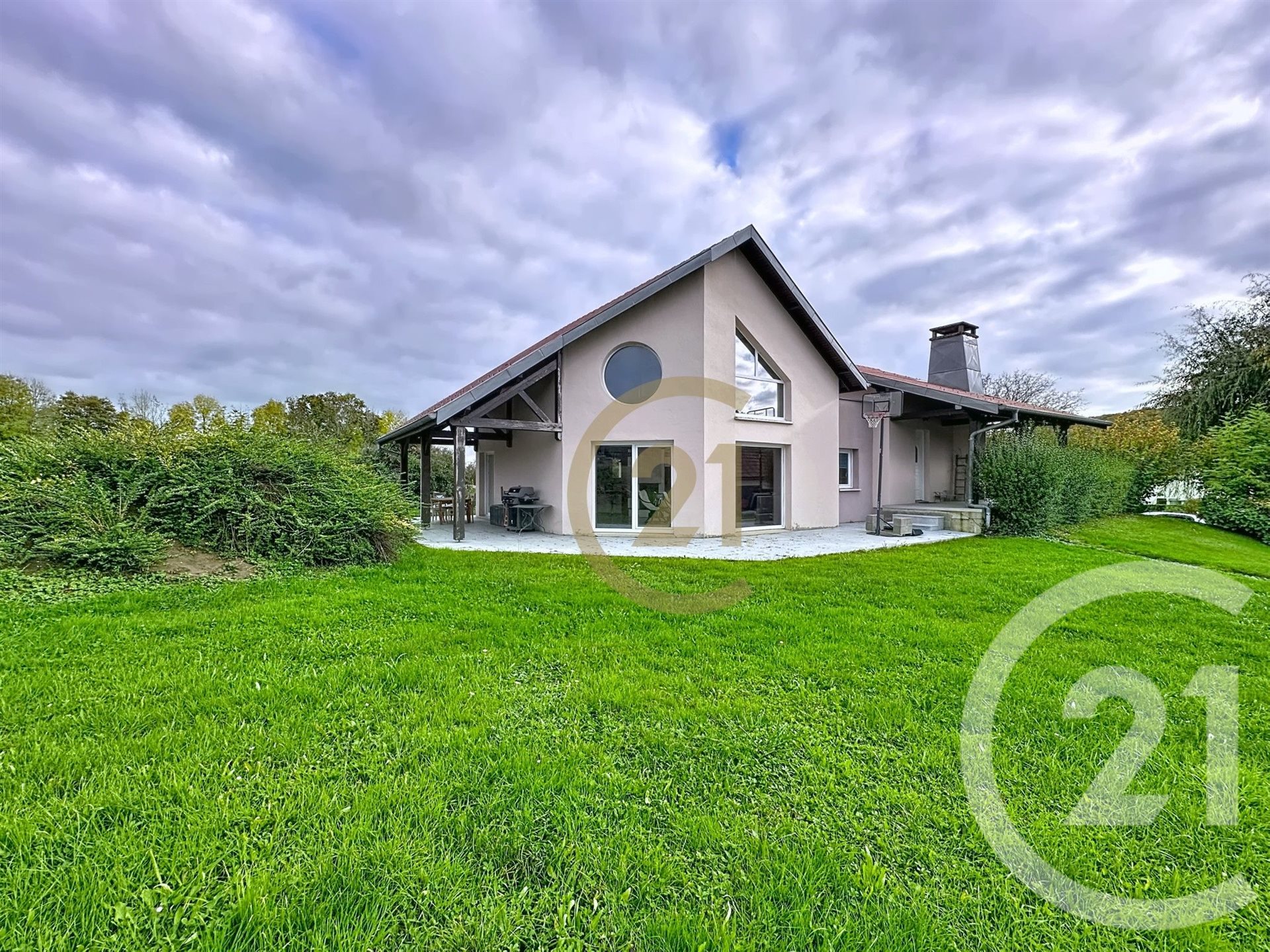 Maison à vendre, 179m², Anjoutey