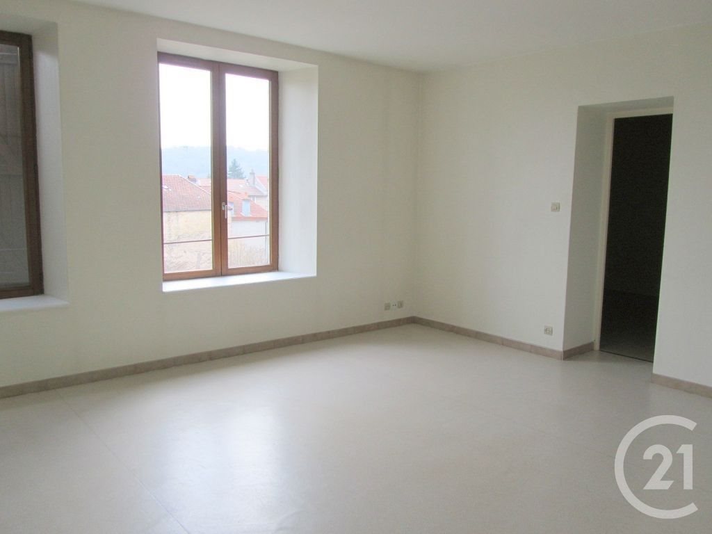 Appartement à louer, 60m², Mirecourt
