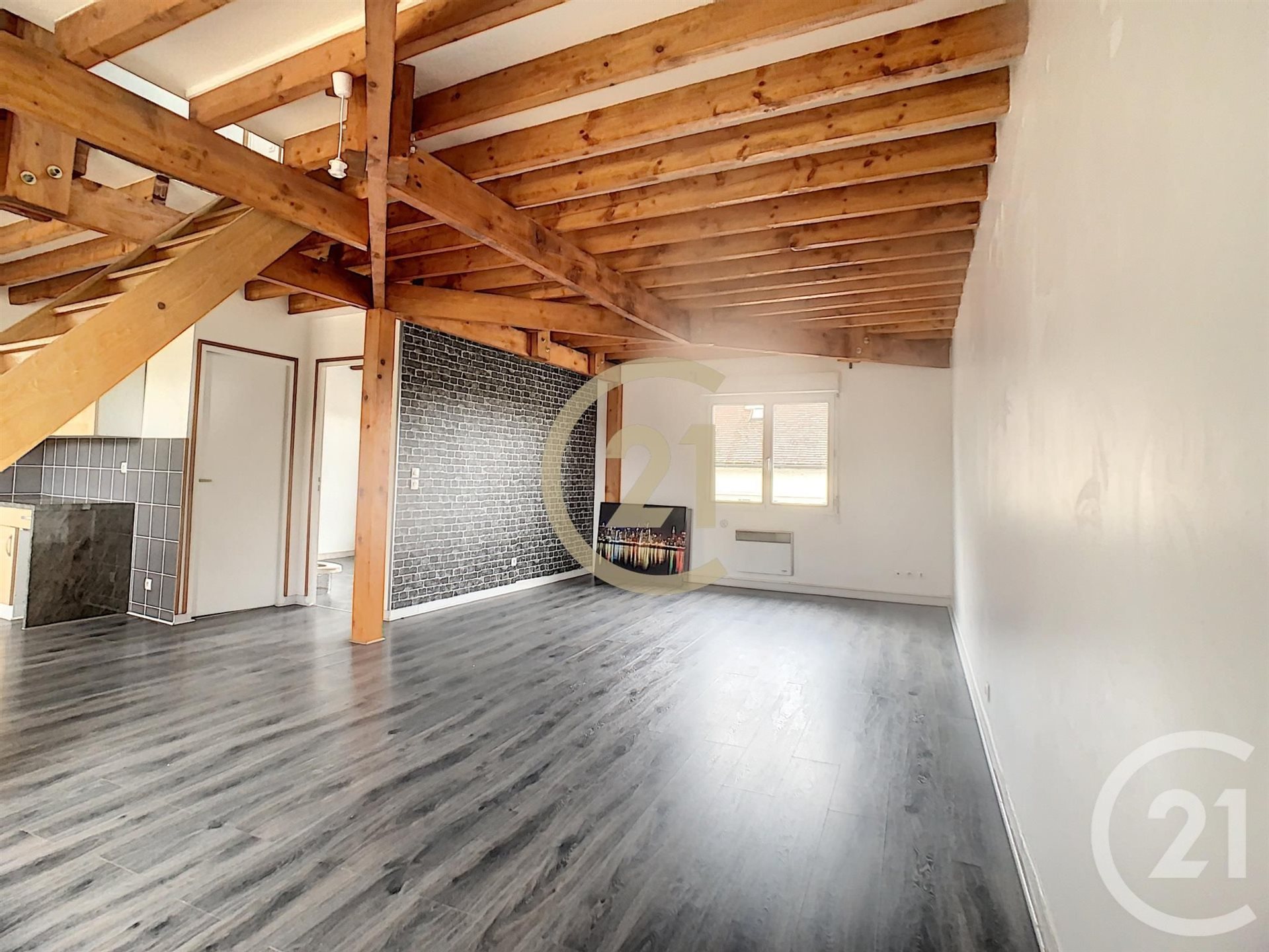 Appartement à louer, 69m², Pont-sur-Yonne