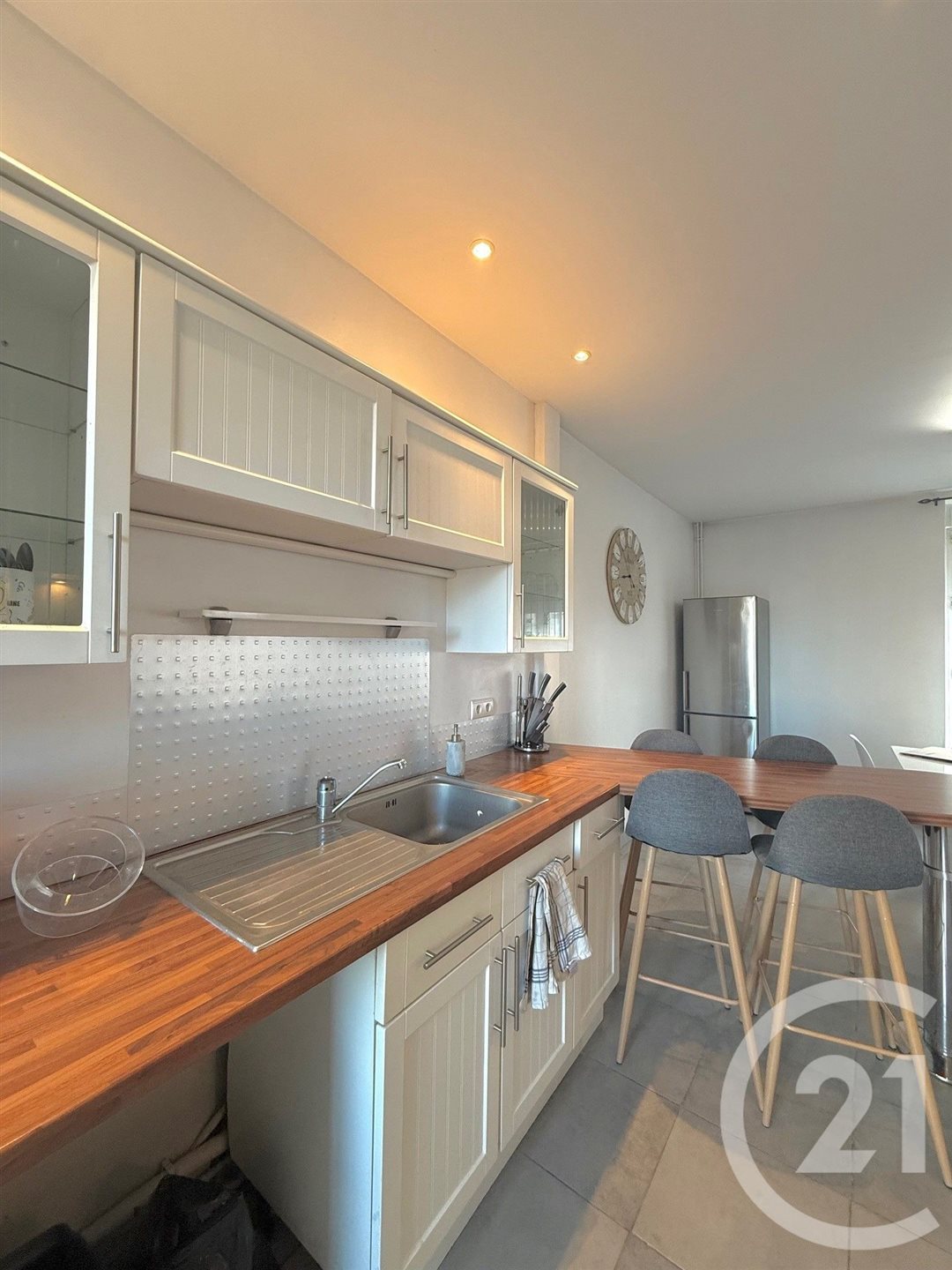 Appartement à vendre, 73m², Saint-Max