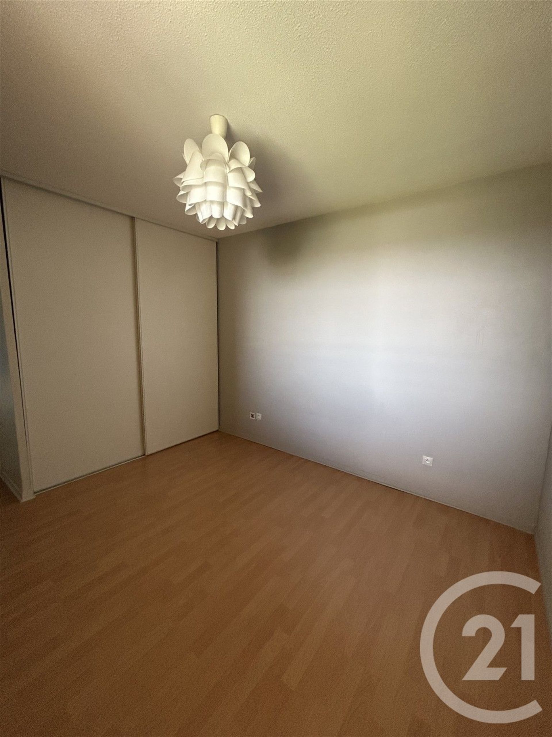Appartement à louer, 55m², Limas