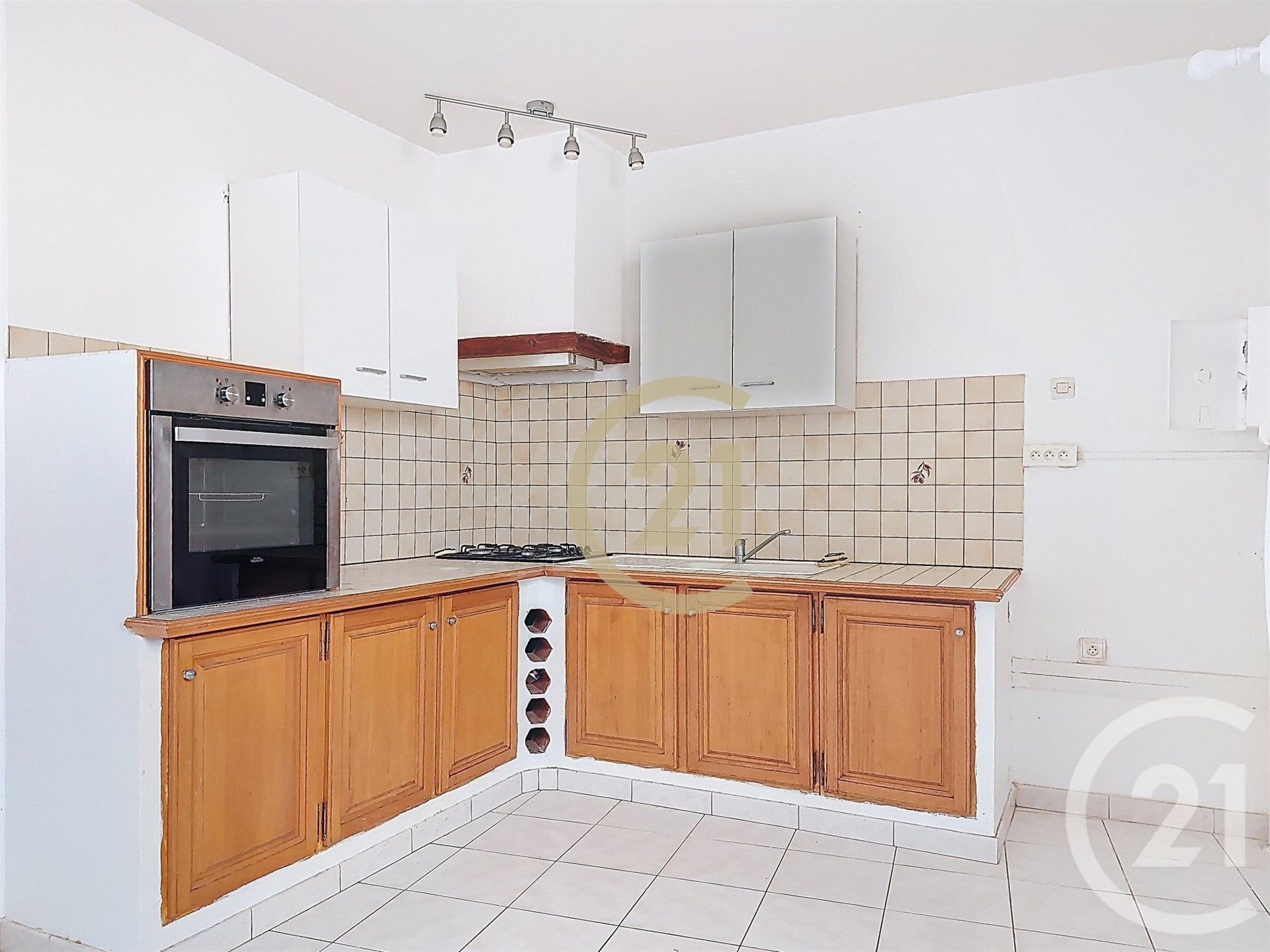 Appartement à louer, 59m², Fournès