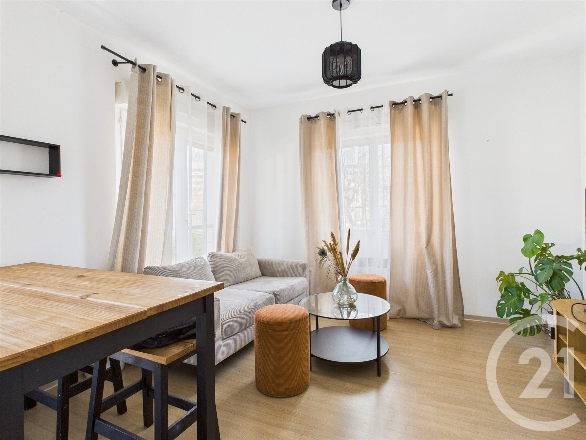 Appartement à louer, 48m², Toulon