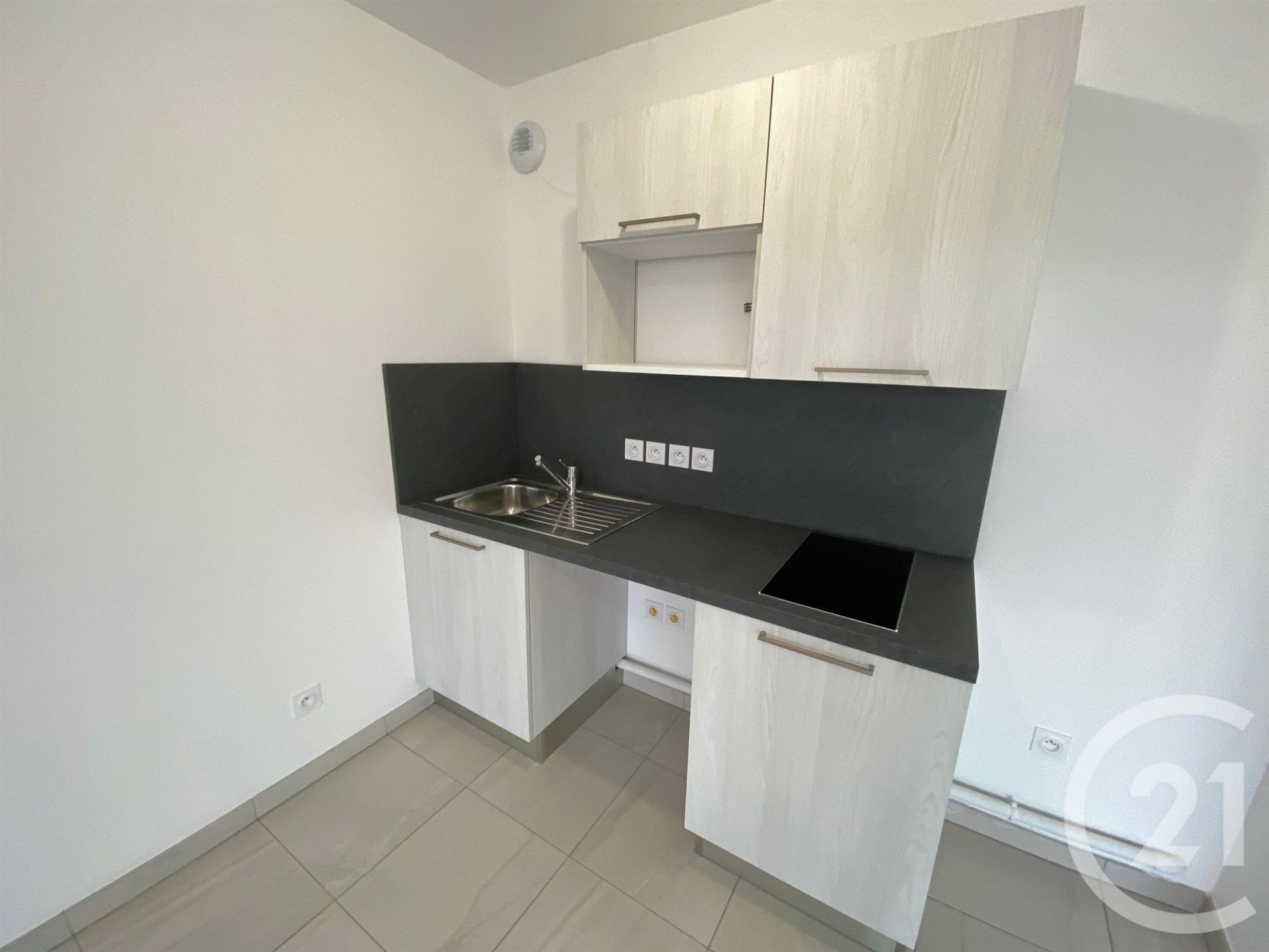Appartement à louer, 23m², Nice