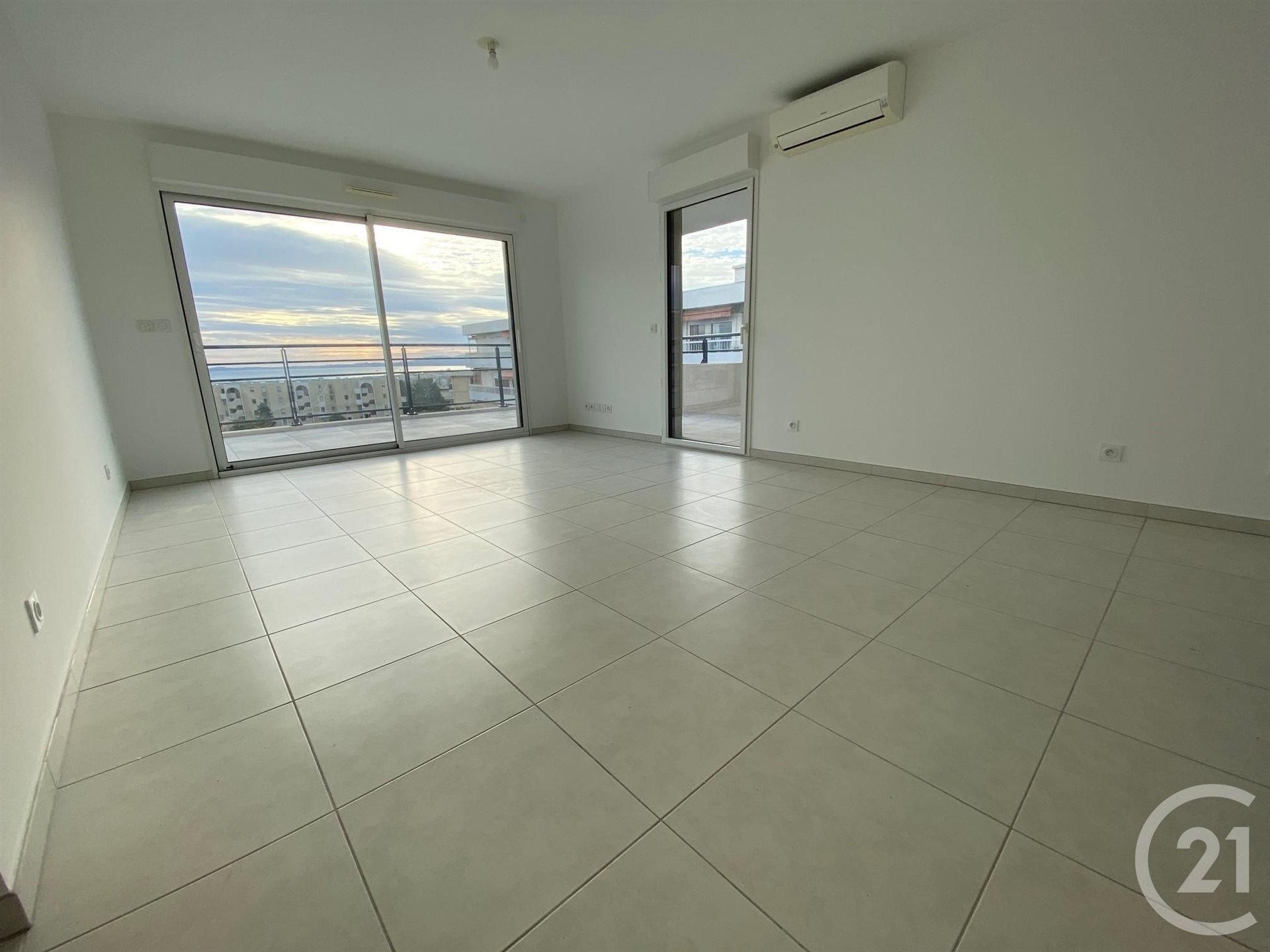 Appartement à louer, 60m², Nice