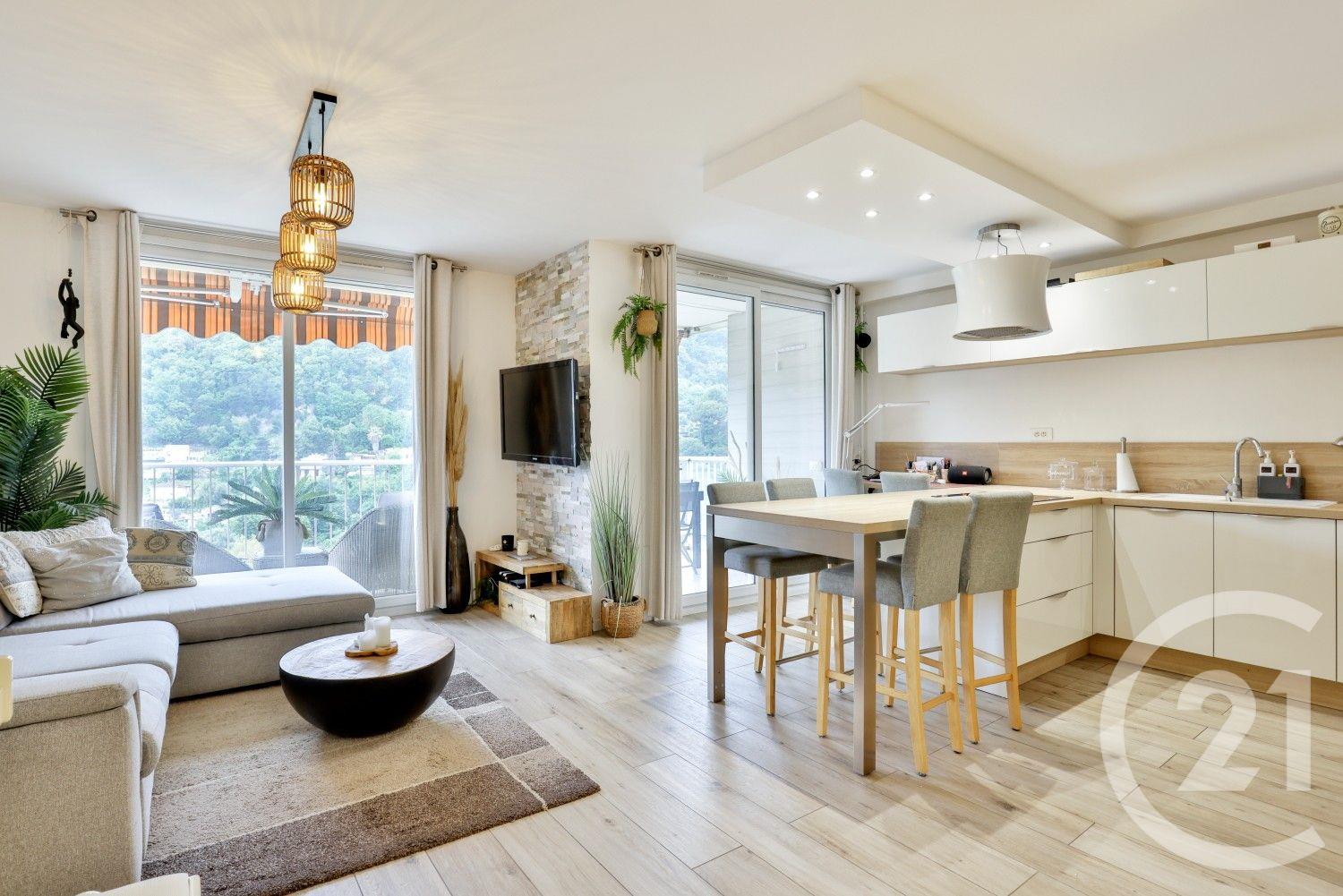 Appartement à louer, 76m², Nice