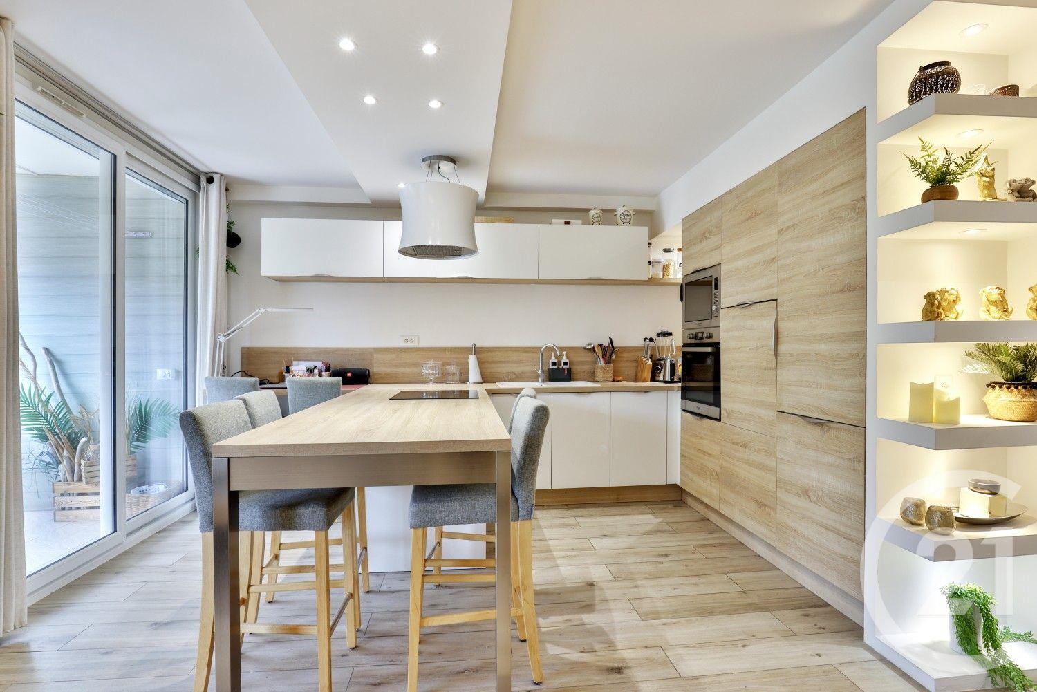 Appartement à louer, 76m², Nice