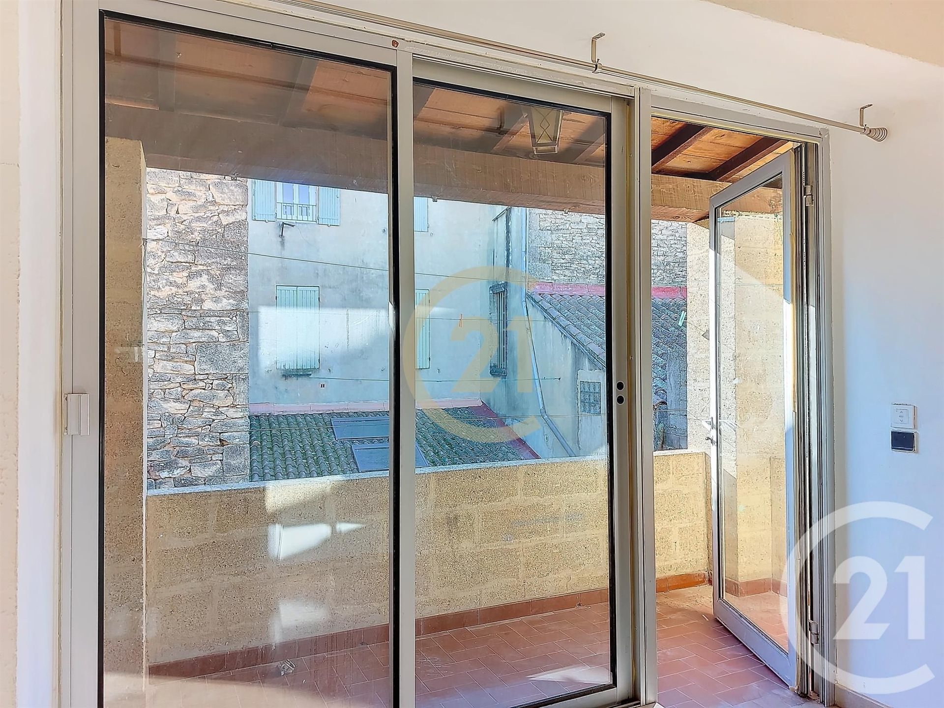 Maison à louer, 71m², Remoulins