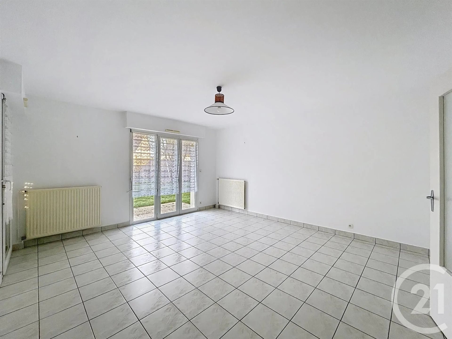 Maison à louer, 73m², Erbray