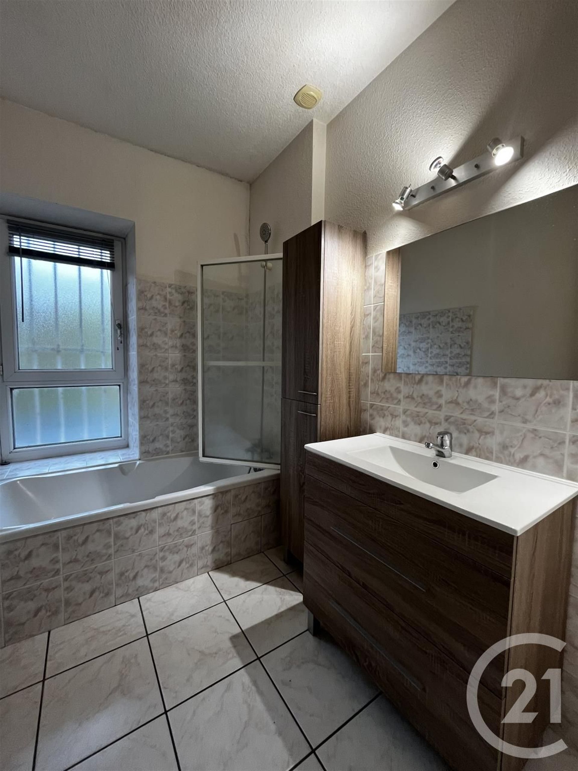 Maison à louer, 121m², Aurillac