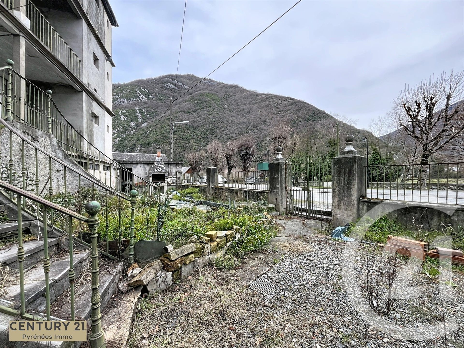 Maison à vendre, 301m², Saint-Béat-Lez