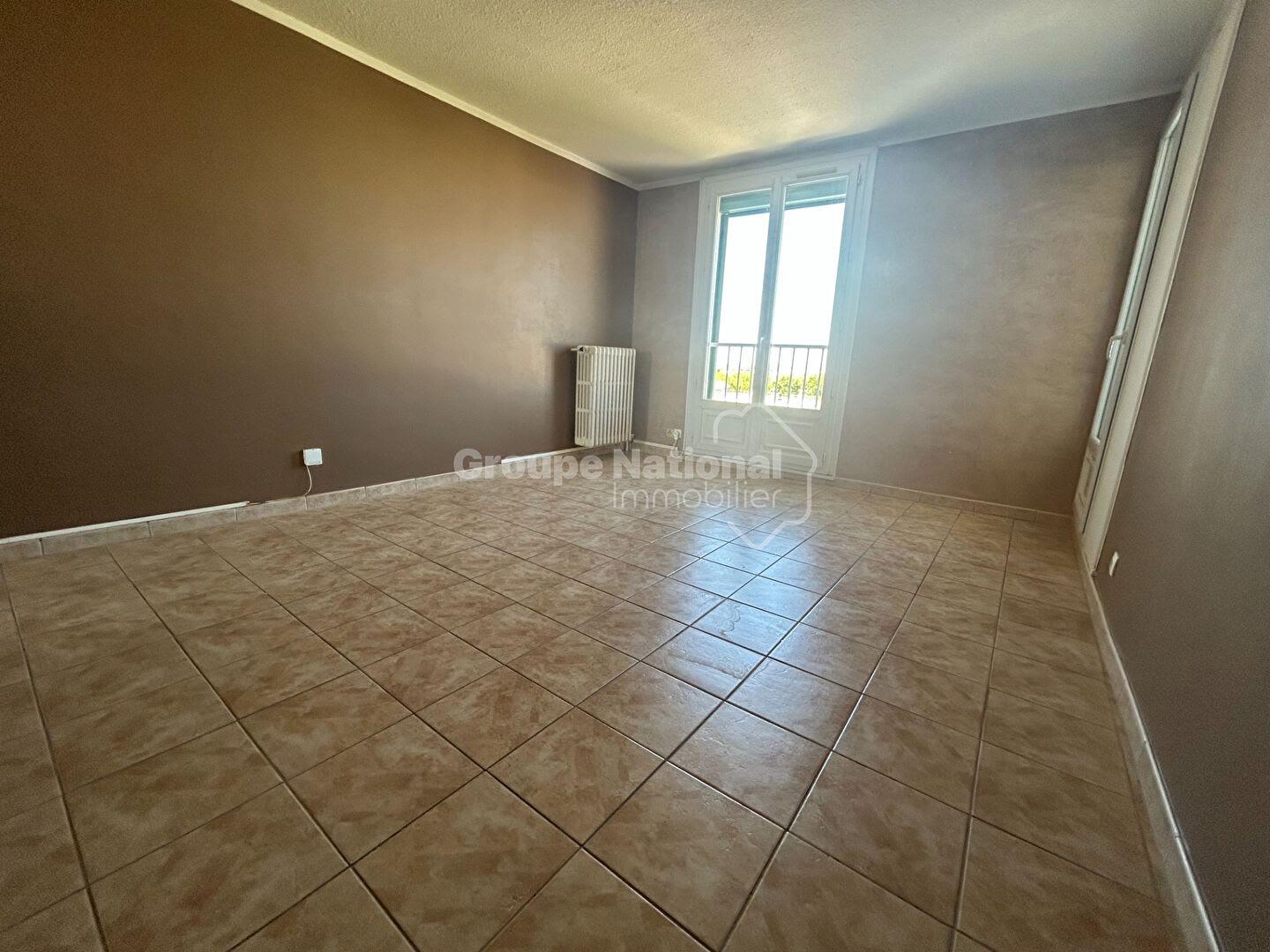 Maison à louer, 81m², Miramas