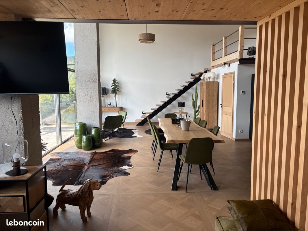 Appartement à louer, 167m², Morbier