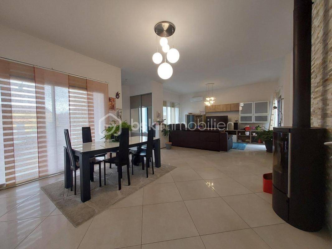 Maison à vendre, 115m², Pont-du-Château