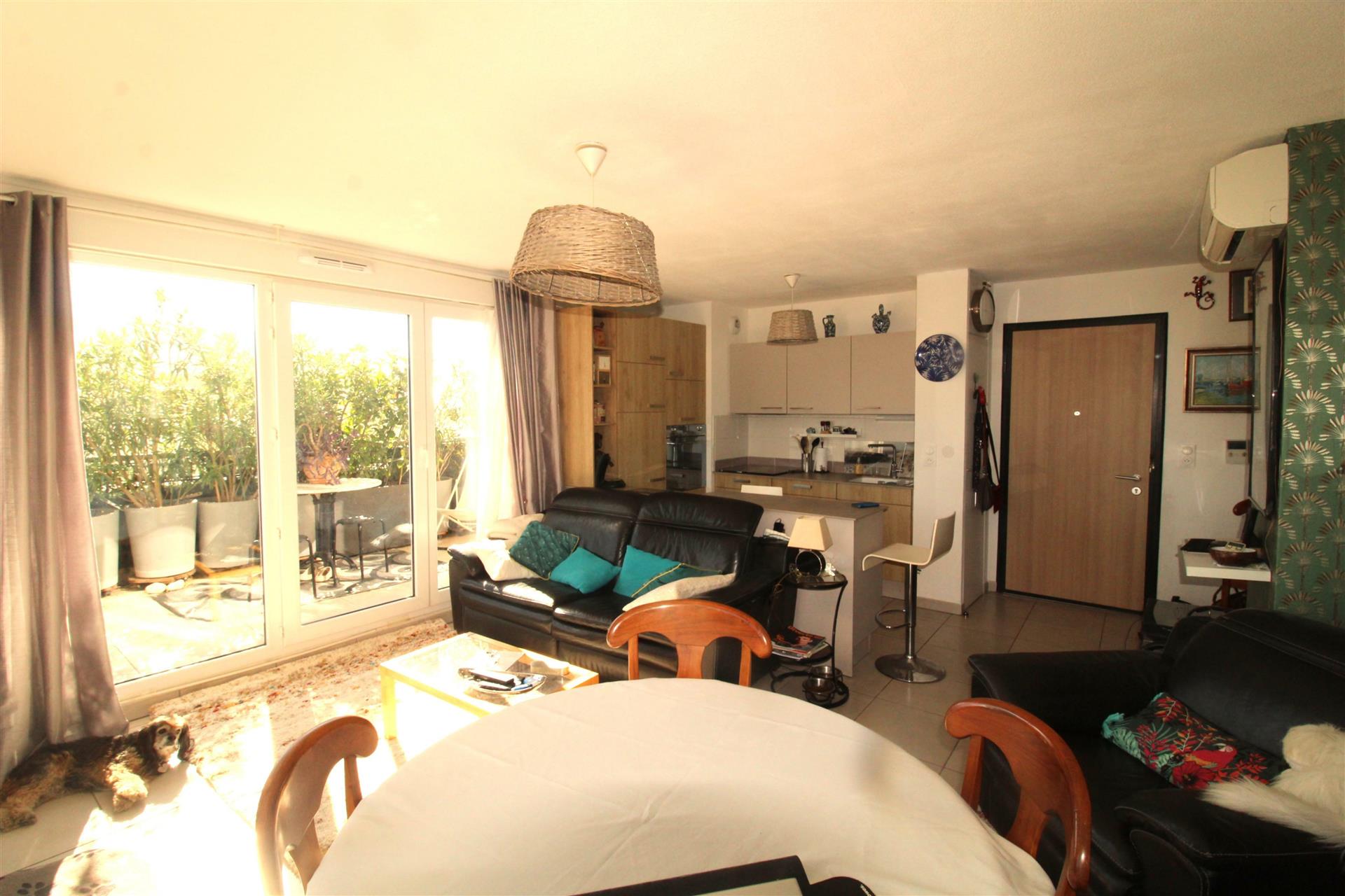 Appartement à vendre, 69m², Nîmes