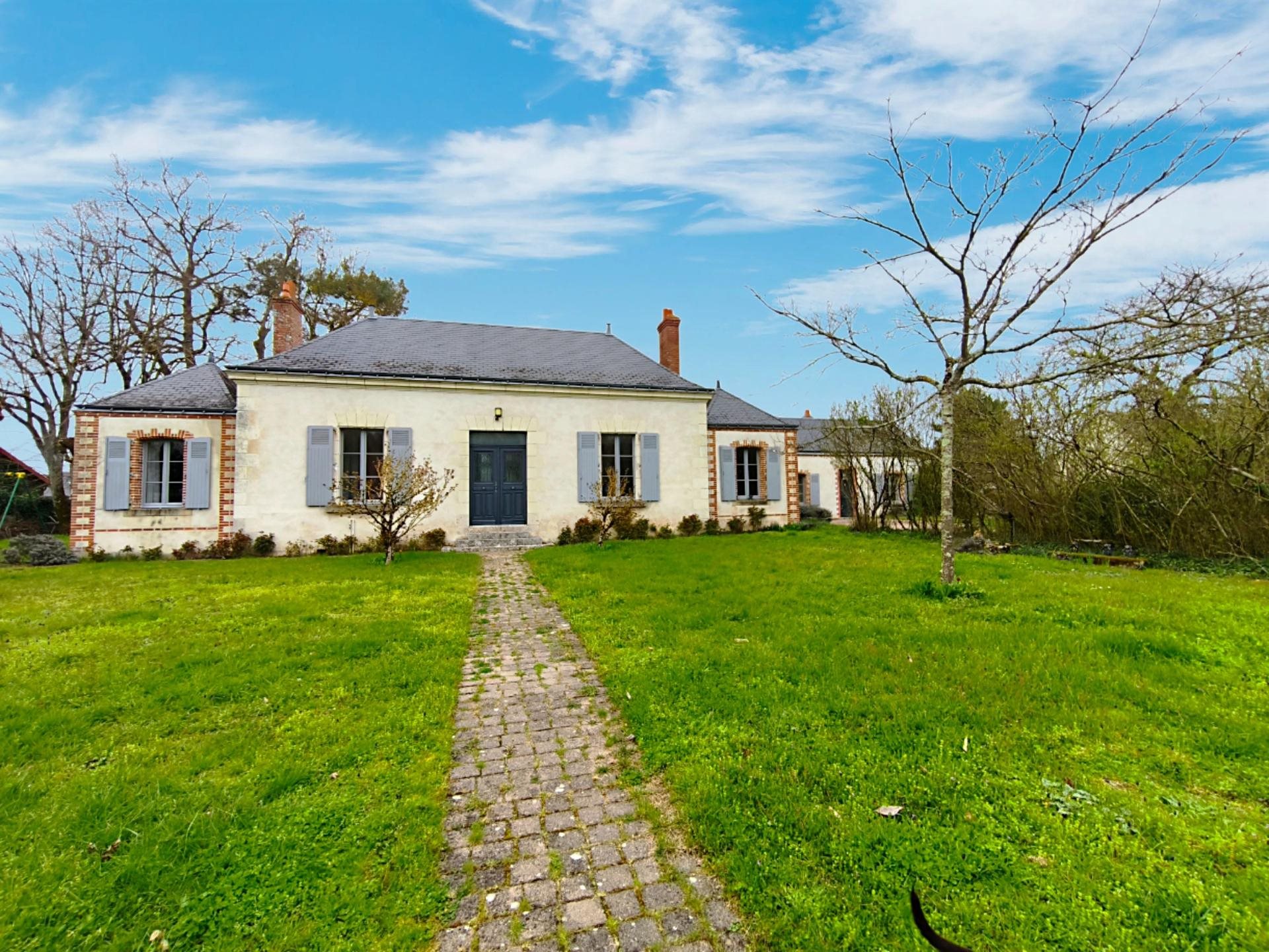 Maison à vendre, 245m², Artannes-sur-Indre