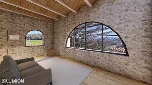 Completely renovated village house in Madremanya, Gironès.