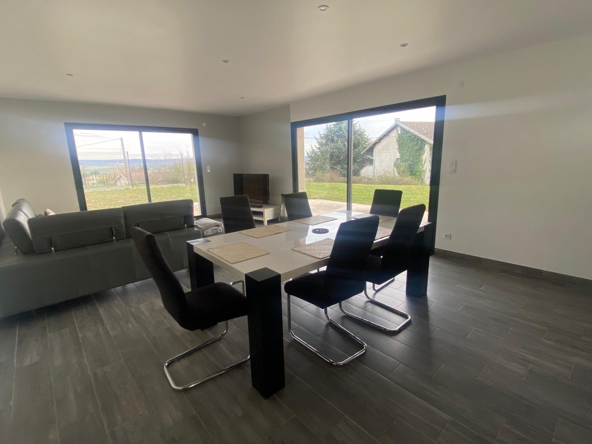 Maison à vendre, 109m², Saint-Prim