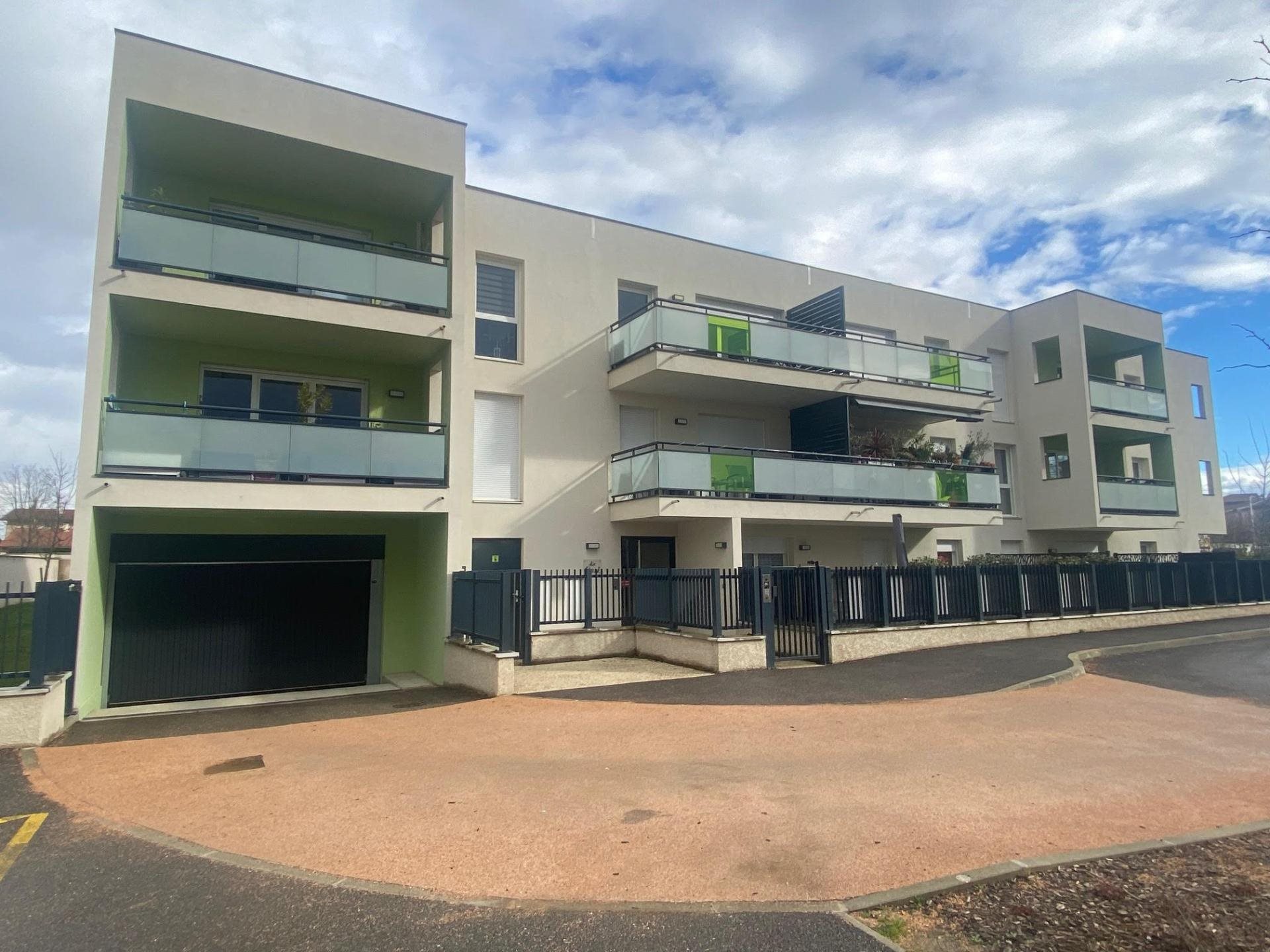 Appartement à vendre, 64m², Pont-Evêque