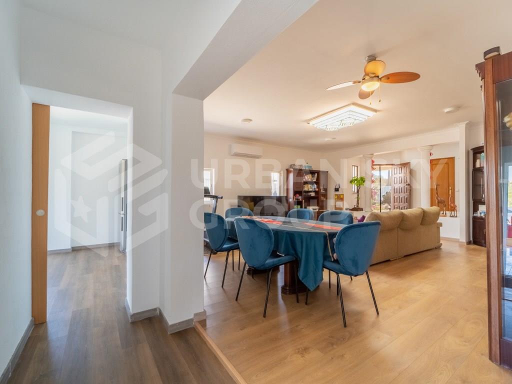Villa de 5 chambres avec piscine