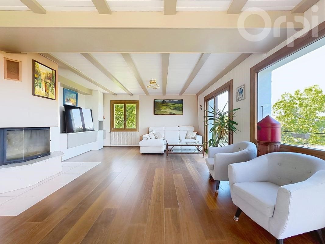 Maison à vendre, 204m², Bons-en-Chablais