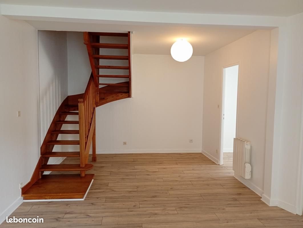 Maison à louer, 71m², Jarnac