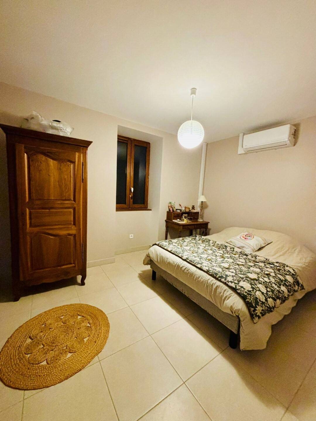 Maison à louer, 76m², Prissé