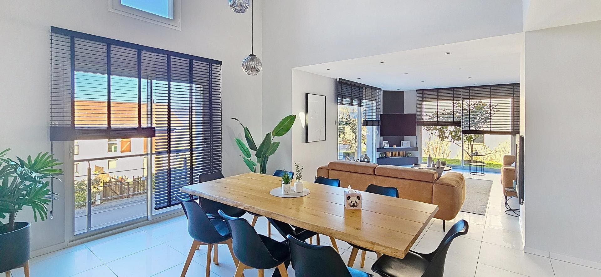 Maison à vendre, 170m², La Roche-sur-Foron