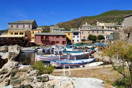Cap Corse, Centuri, Building plot, close to port, walking distance to beaches, rare location, preser