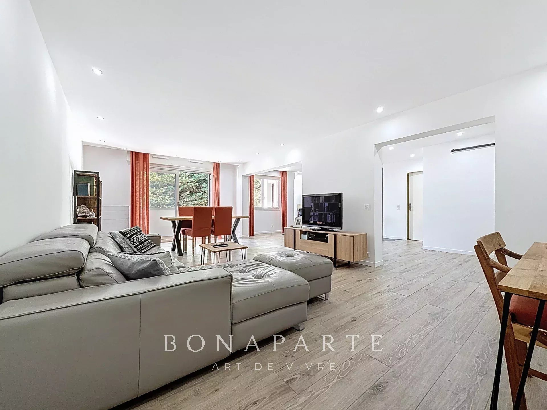 Appartement à vendre, 99m², Gex