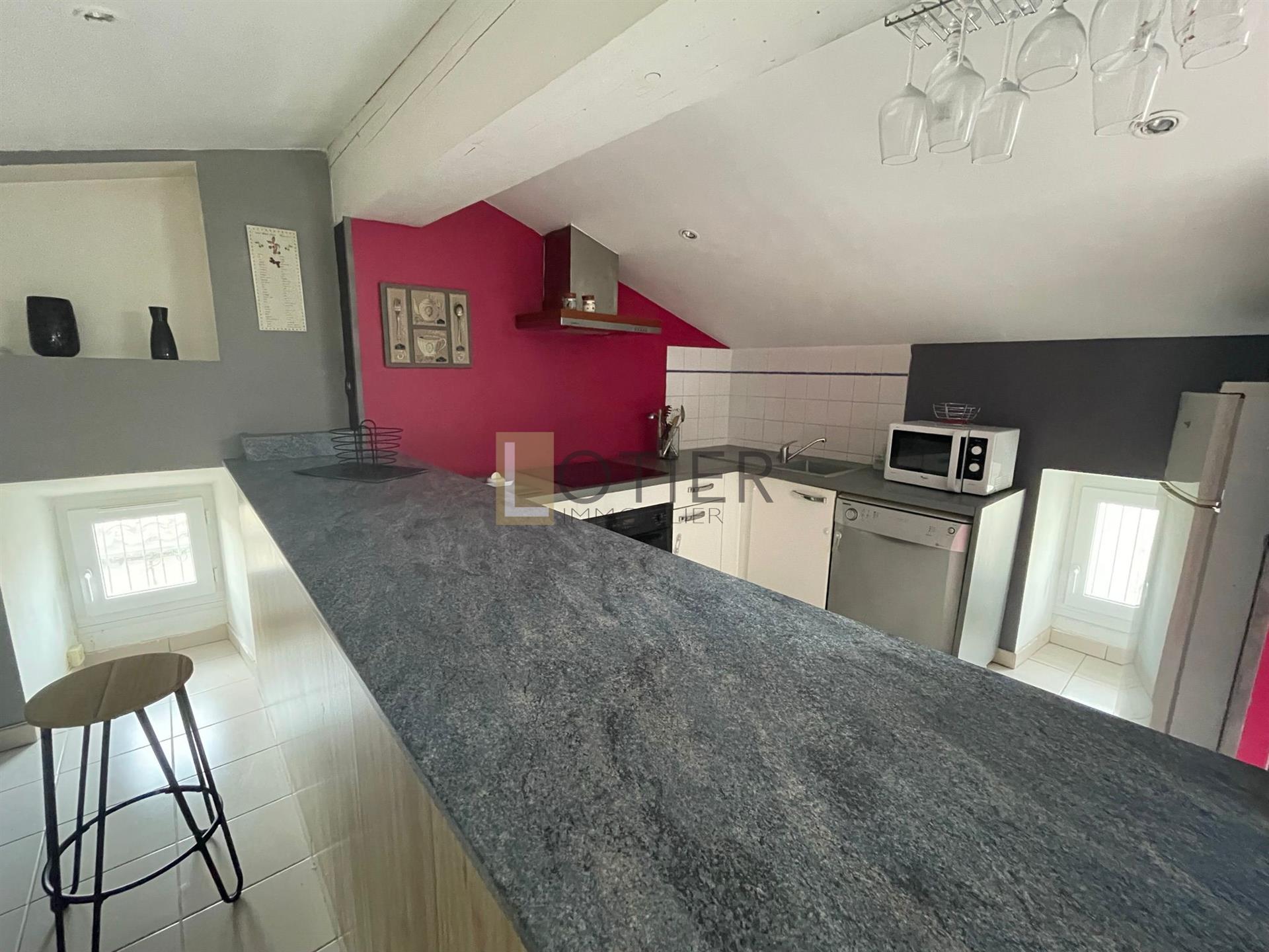 Appartement à louer, 65m², Pezens