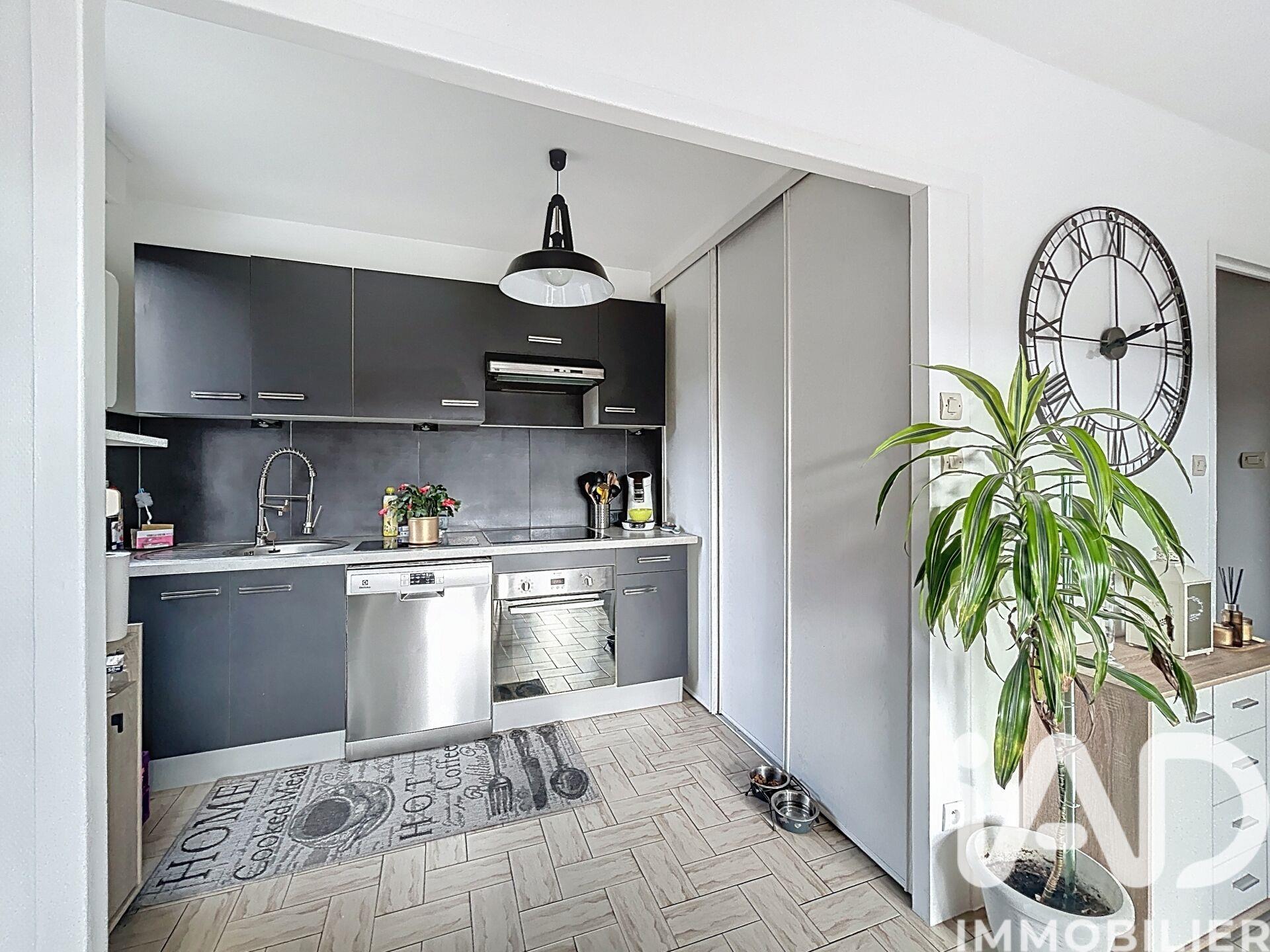 Appartement à vendre, 55m², Unieux