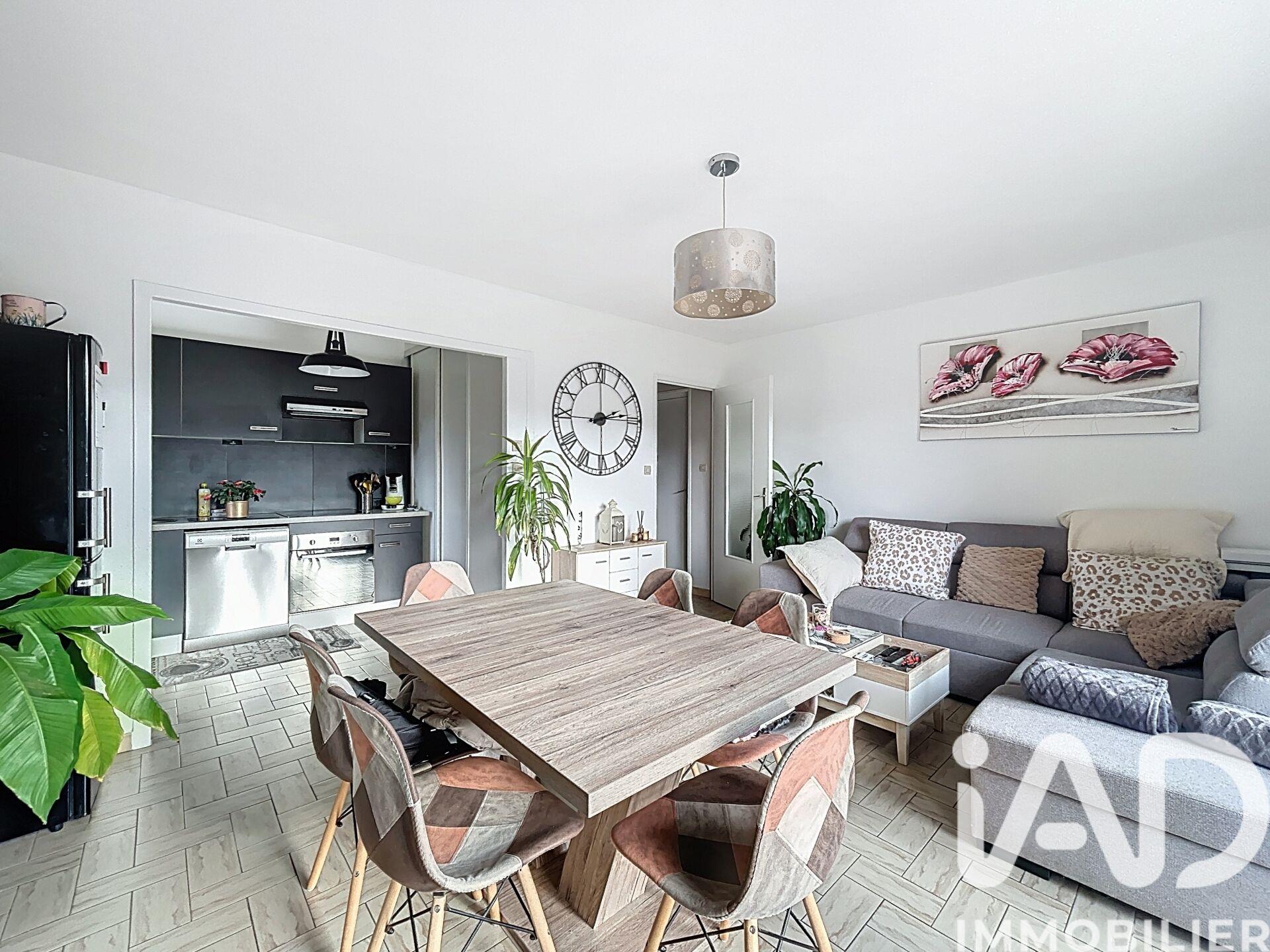 Appartement à vendre, 55m², Unieux