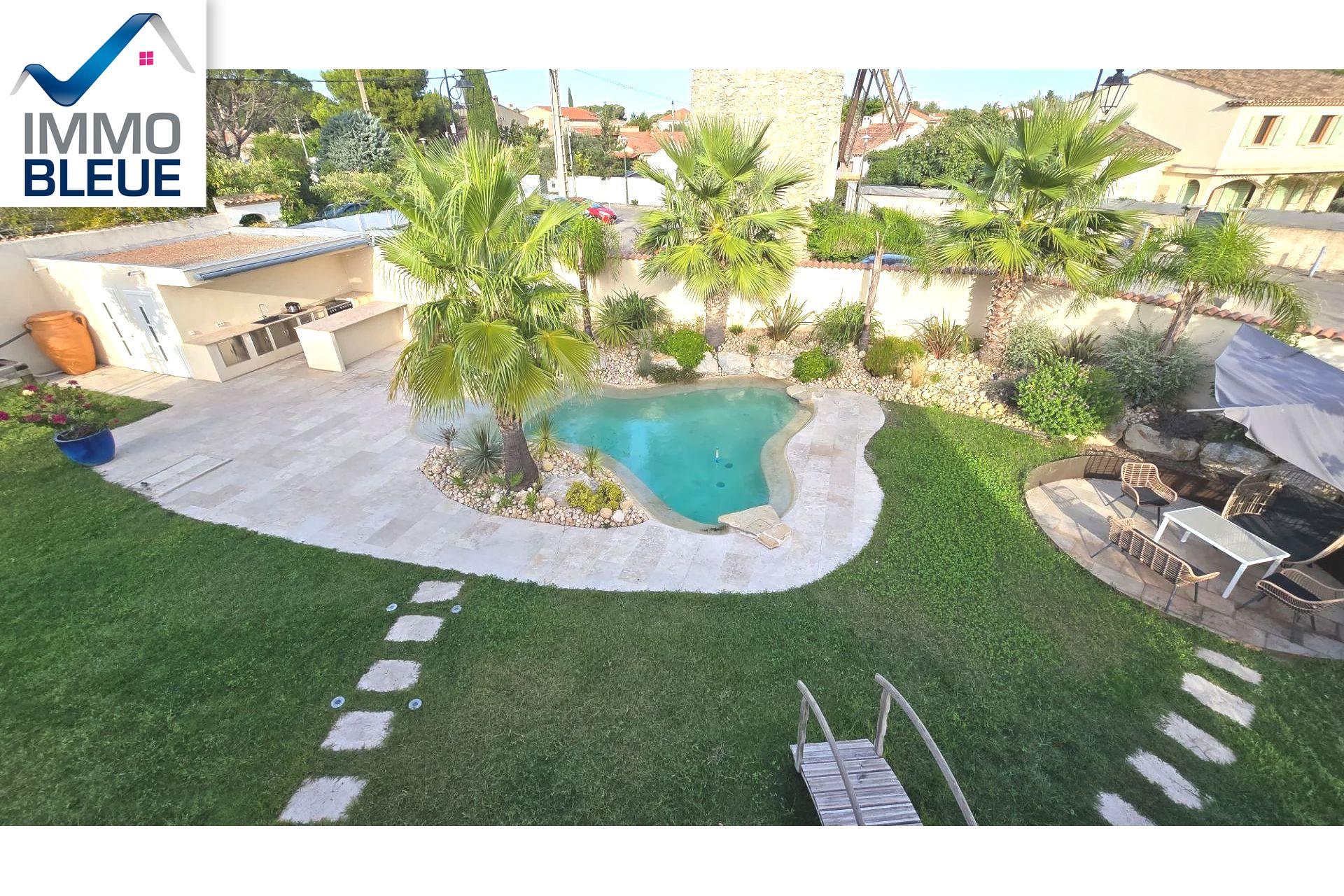 Maison à vendre, 270m², Saint-Mitre-les-Remparts