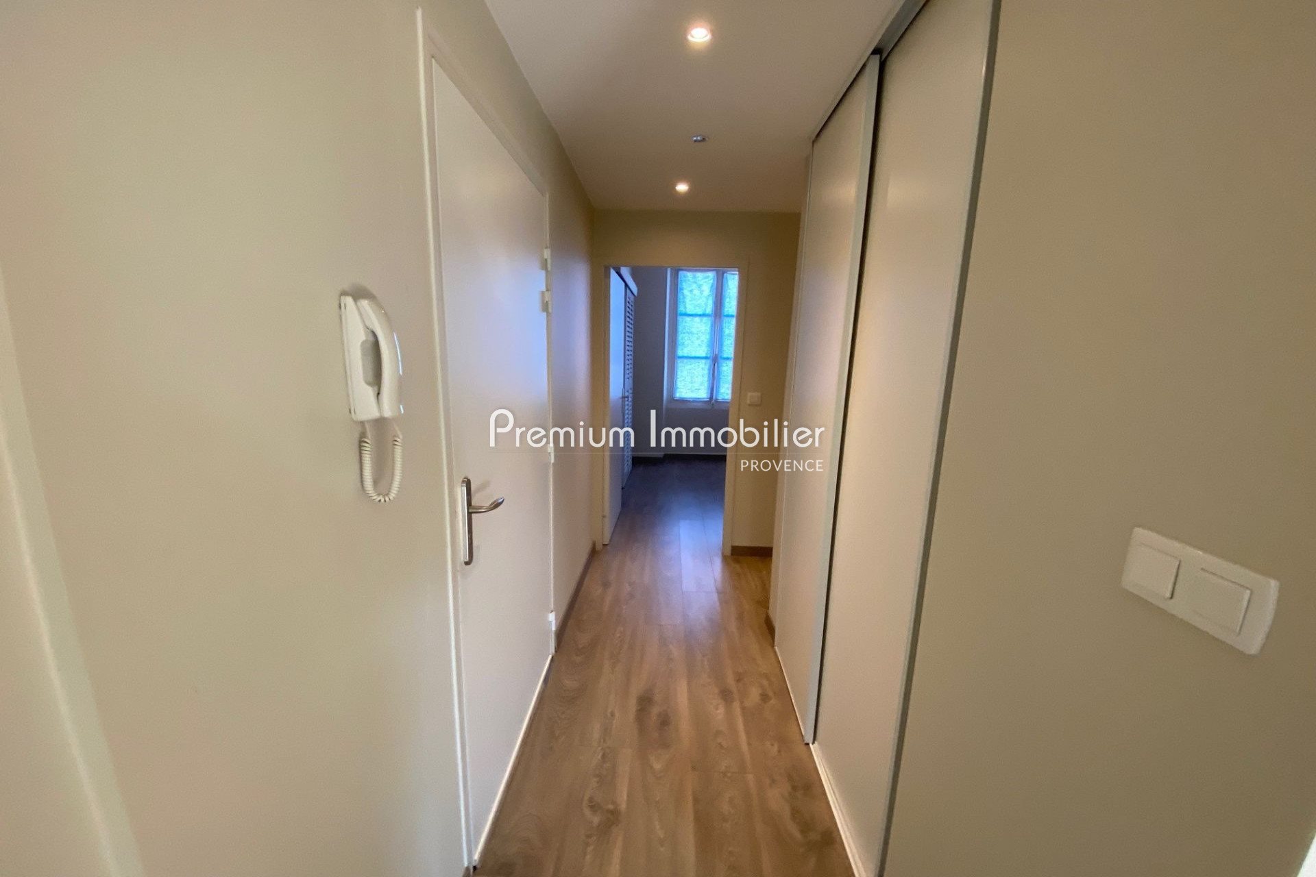 Appartement à vendre, 45m², Le Puy-Sainte-Réparade
