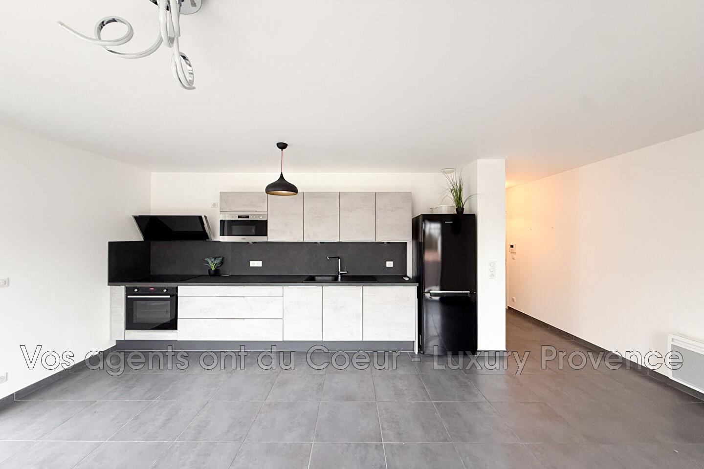 Appartement à vendre, 56m², Fuveau
