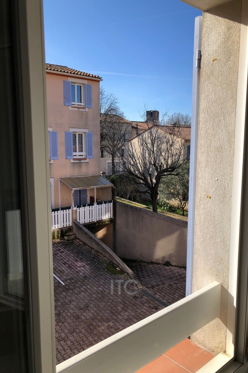 Appartement à louer, 41m², Trets