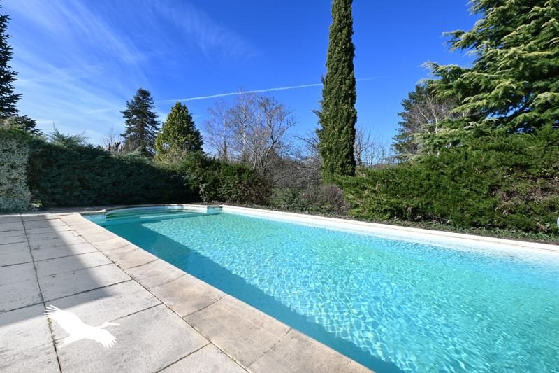 Maison à vendre, 112m², Chasseneuil-sur-Bonnieure