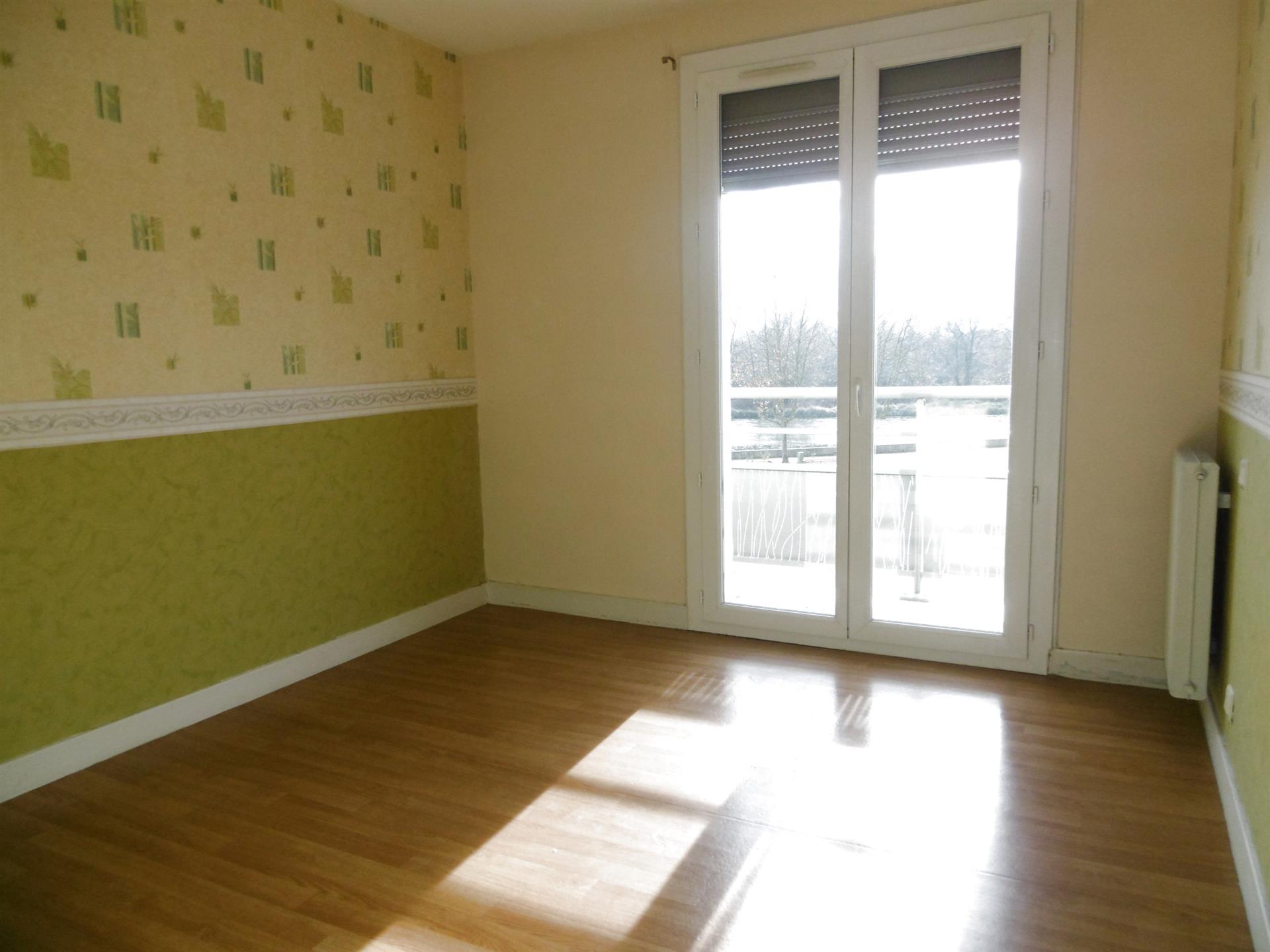 Appartement à louer, 65m², Digoin