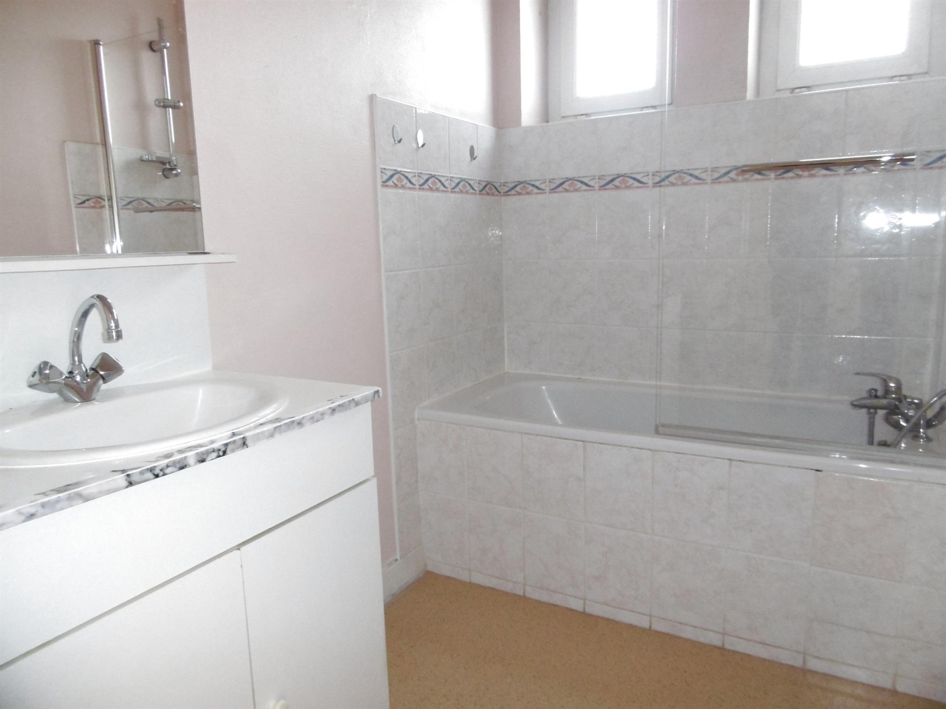 Appartement à louer, 65m², Digoin