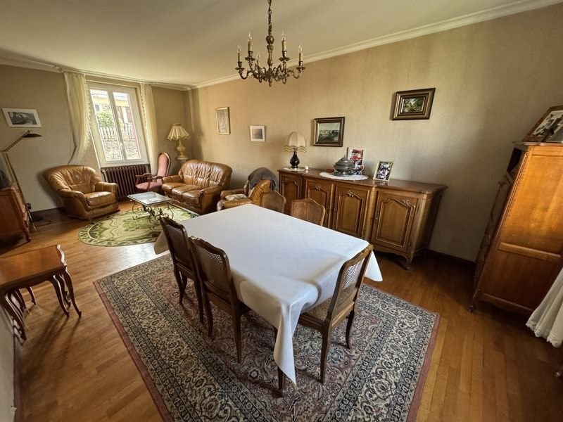 Maison à vendre, 110m², Saint-Yrieix-la-Perche