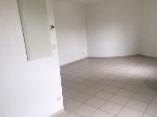 Appartement à louer, 29m², Mèze