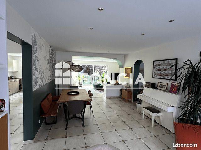 Maison à louer, 212m², Sceaux