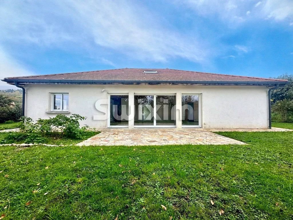 Maison à louer, 151m², Péron
