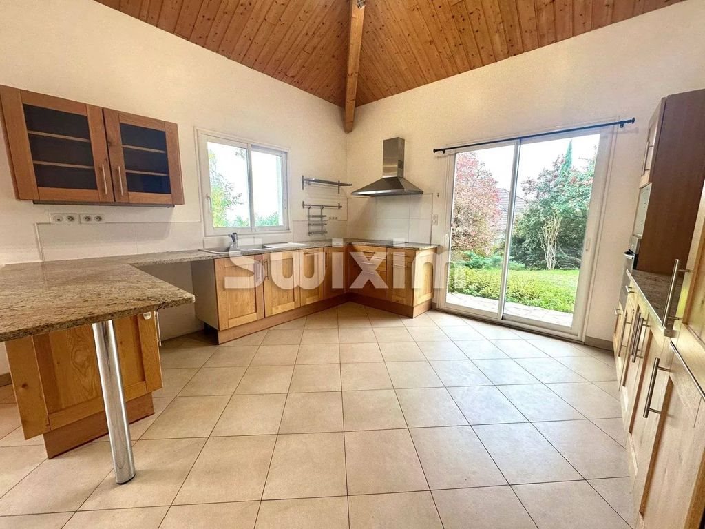 Maison à louer, 151m², Péron