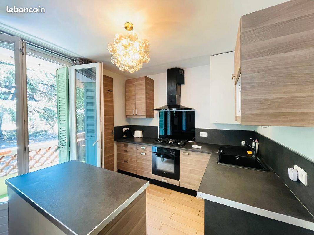 Appartement à louer, 70m², Aix-en-Provence