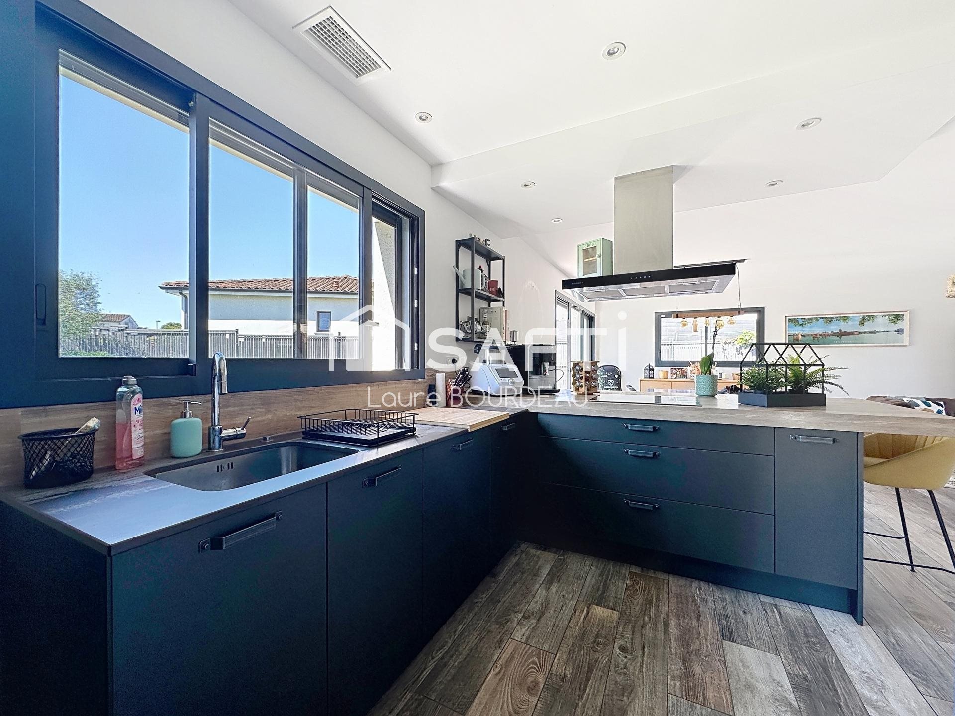 Maison à louer, 106m², Pechbonnieu