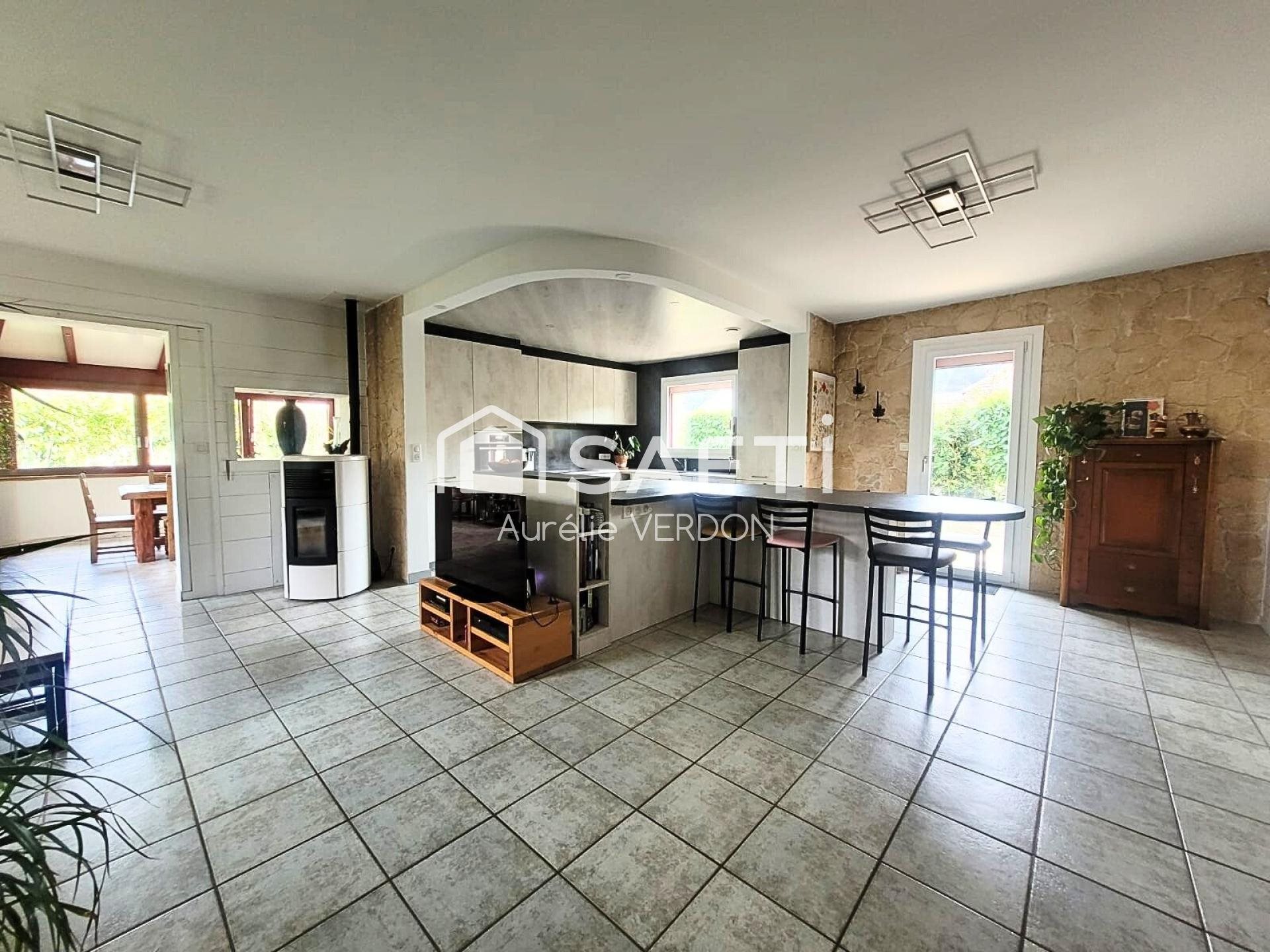 Maison à vendre, 123m², Bons-en-Chablais