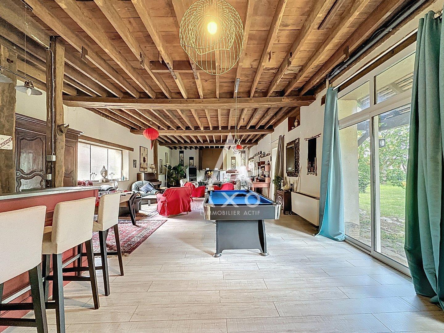 Maison à vendre, 319m², Saintigny