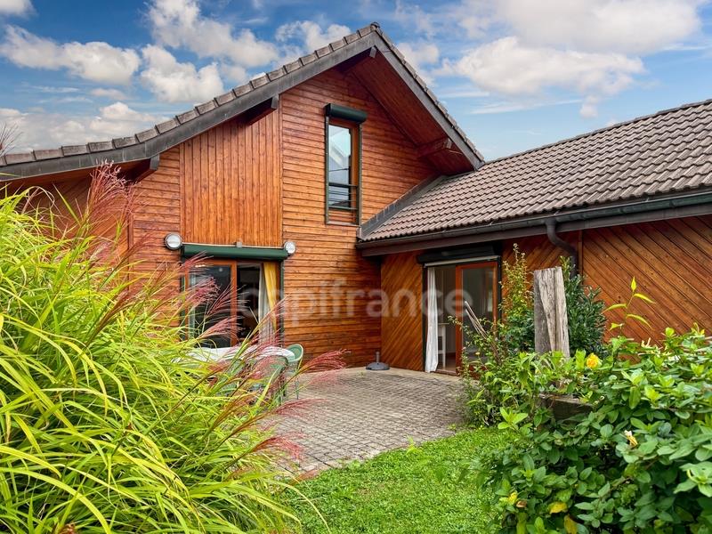 Maison à vendre, 194m², Saint-Genis-Pouilly